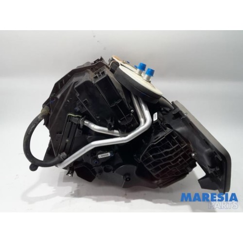 Renault - Megane - Heater housing