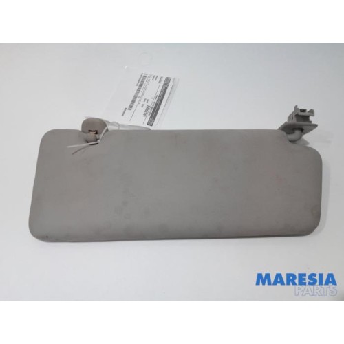Renault - Megane - Sun visor