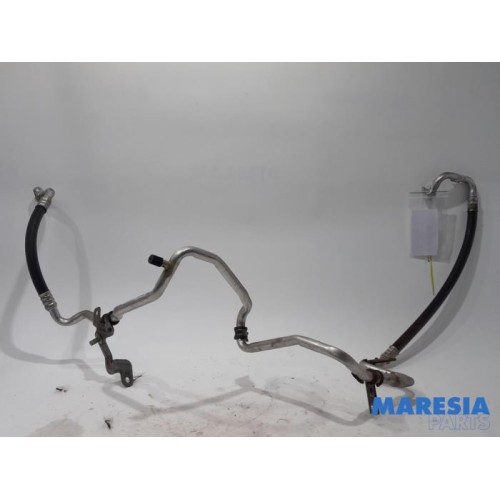 Renault - Trafic - Air conditioning line