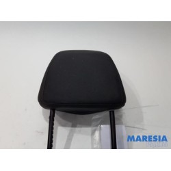Renault - Megane - Headrest