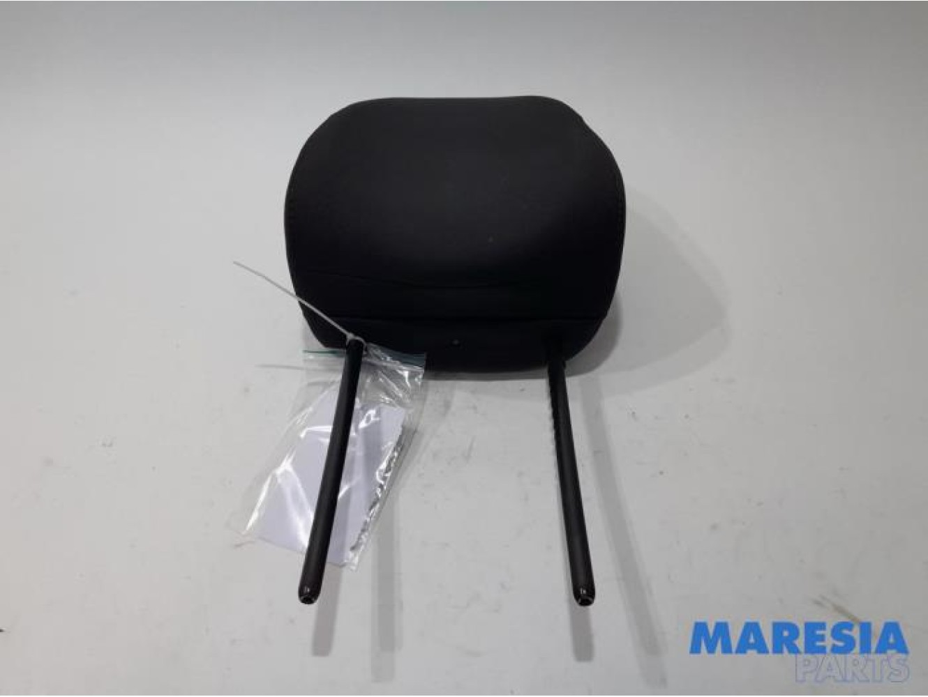 Renault - Megane - Headrest