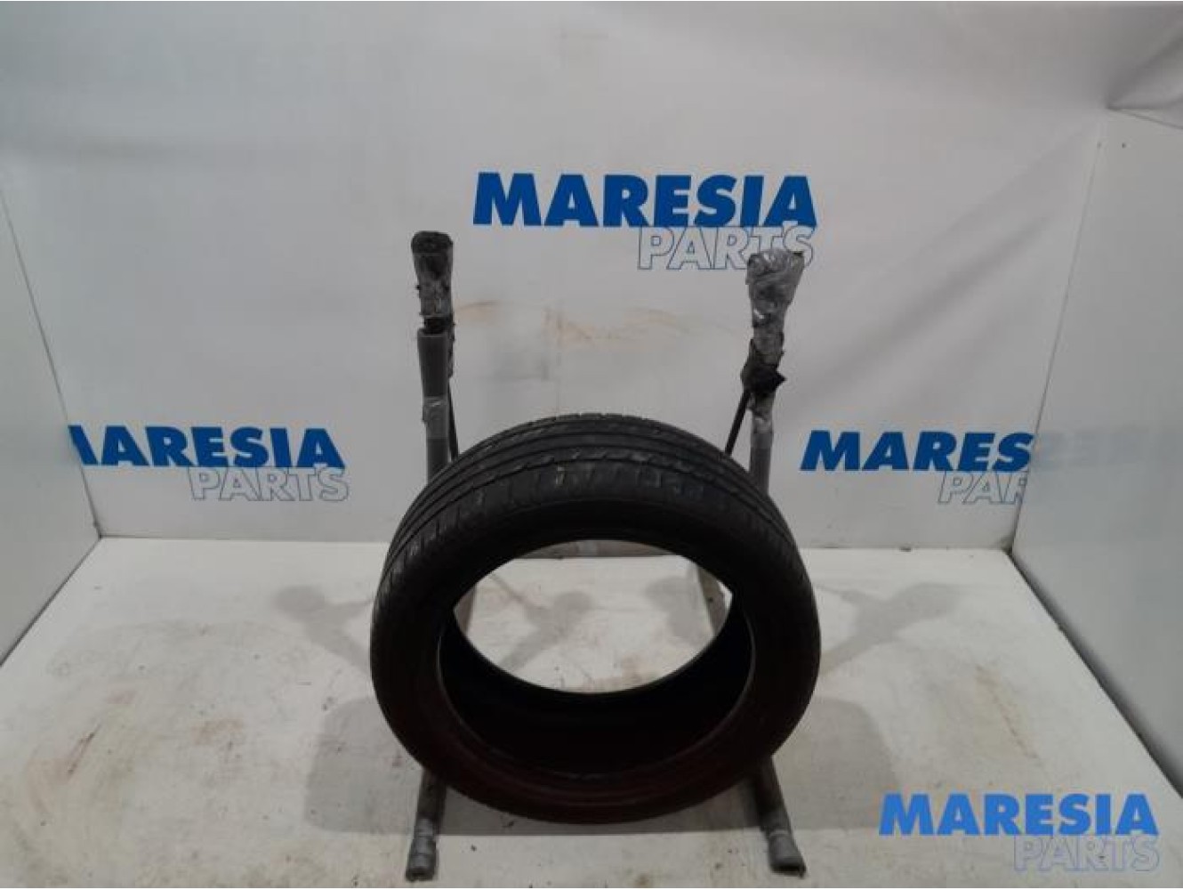 Renault - Megane - Tyre