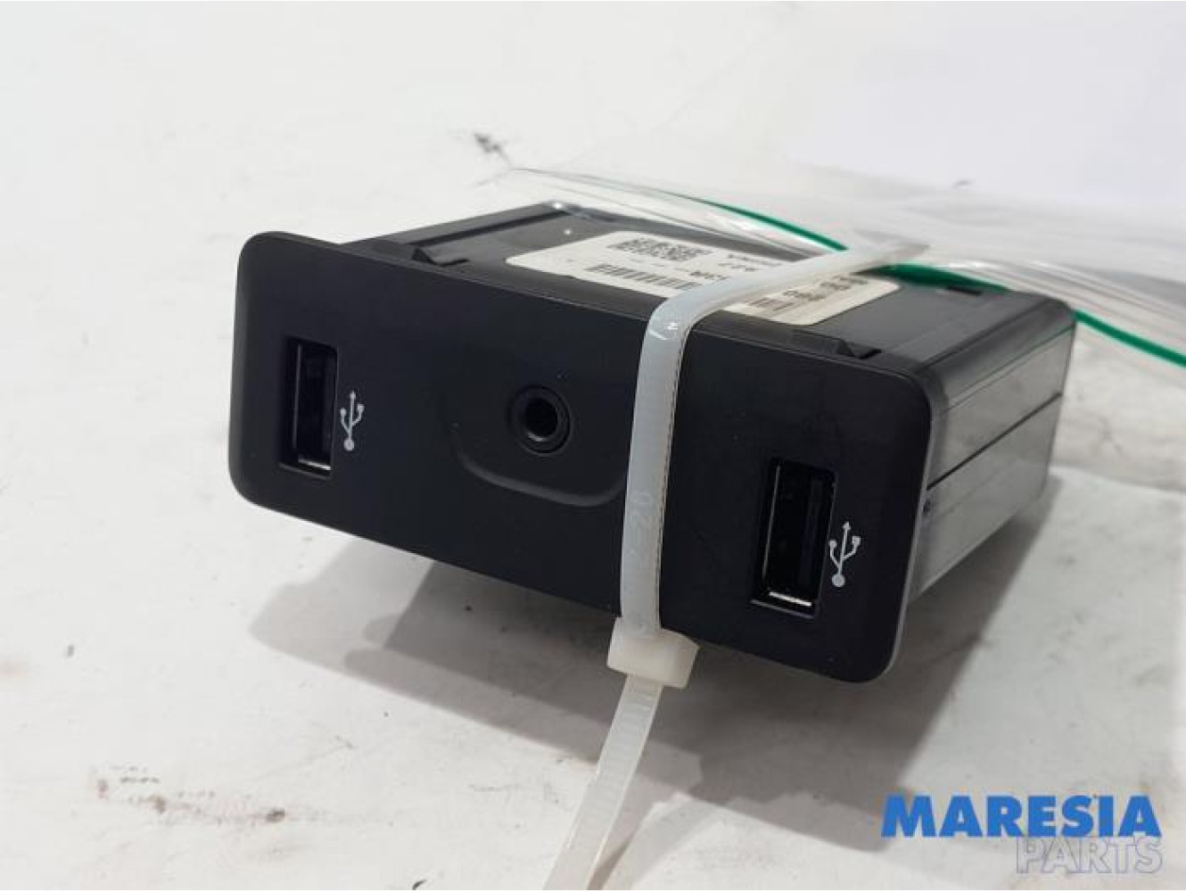 Renault - Megane - AUX/USB aansluiting