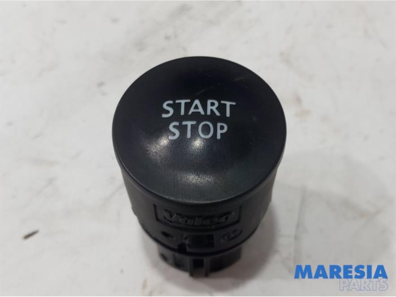 Renault - Megane - Start/stop switch