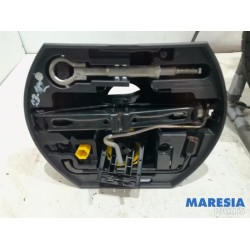 Peugeot - 308 - Krikset + reservewiel