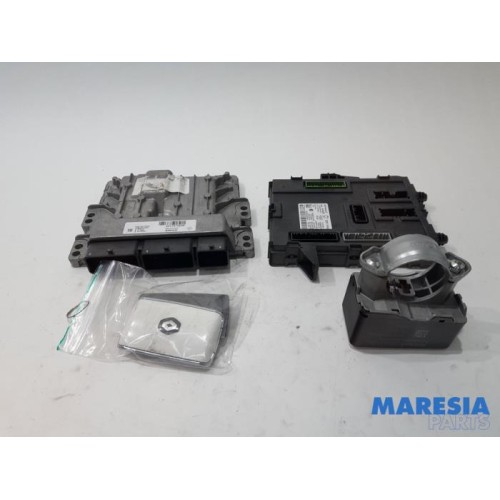 Renault - Megane - Ordinateur gestion moteur