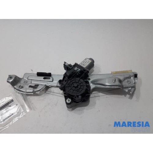 Renault - Megane - Ruitmechaniek 4Deurs links-achter