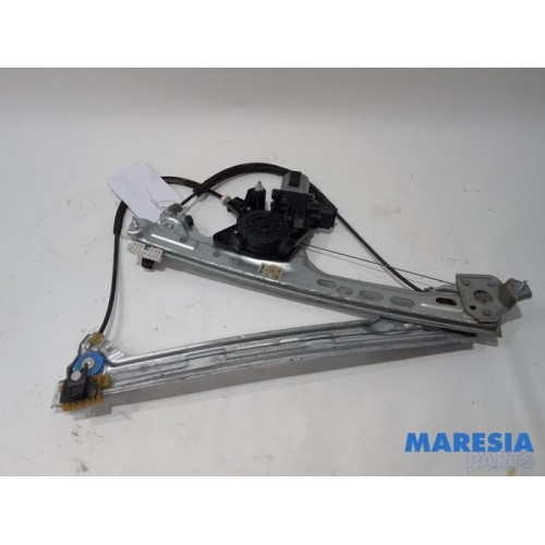 Renault - Megane - Window mechanism 4-door, front right