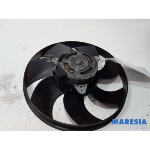 Renault - Master - Fan motor