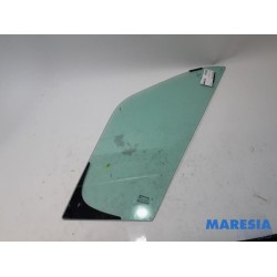 Renault - Master - Quarter light, front left