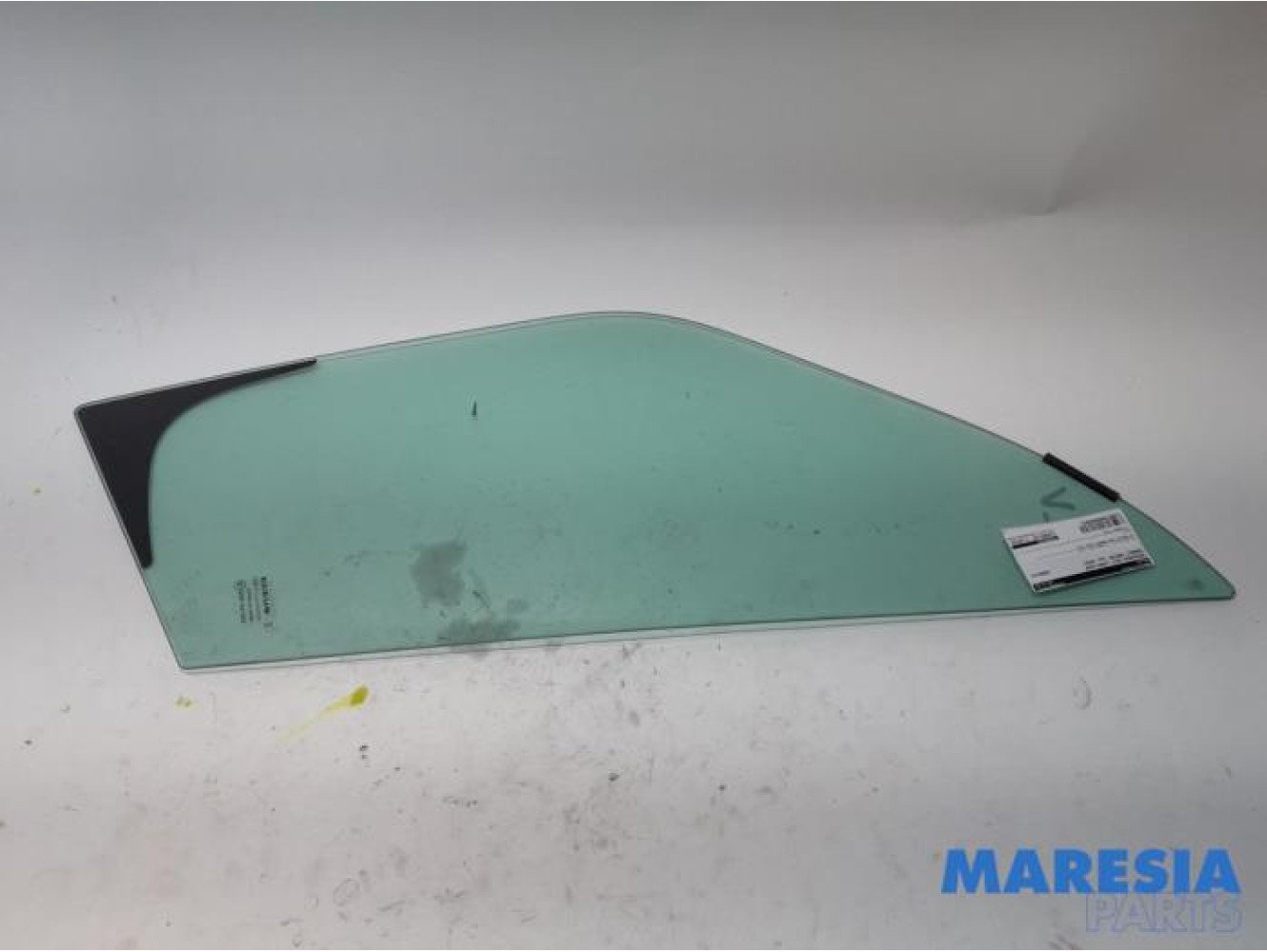 Renault - Master - Quarter light, front left