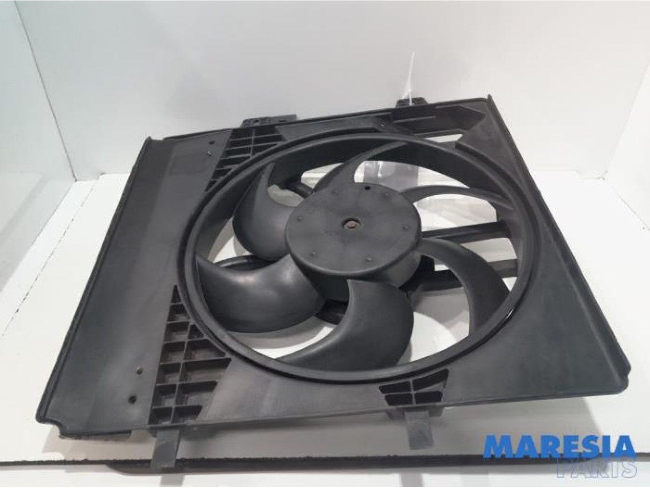 Peugeot - 207 - Fan motor