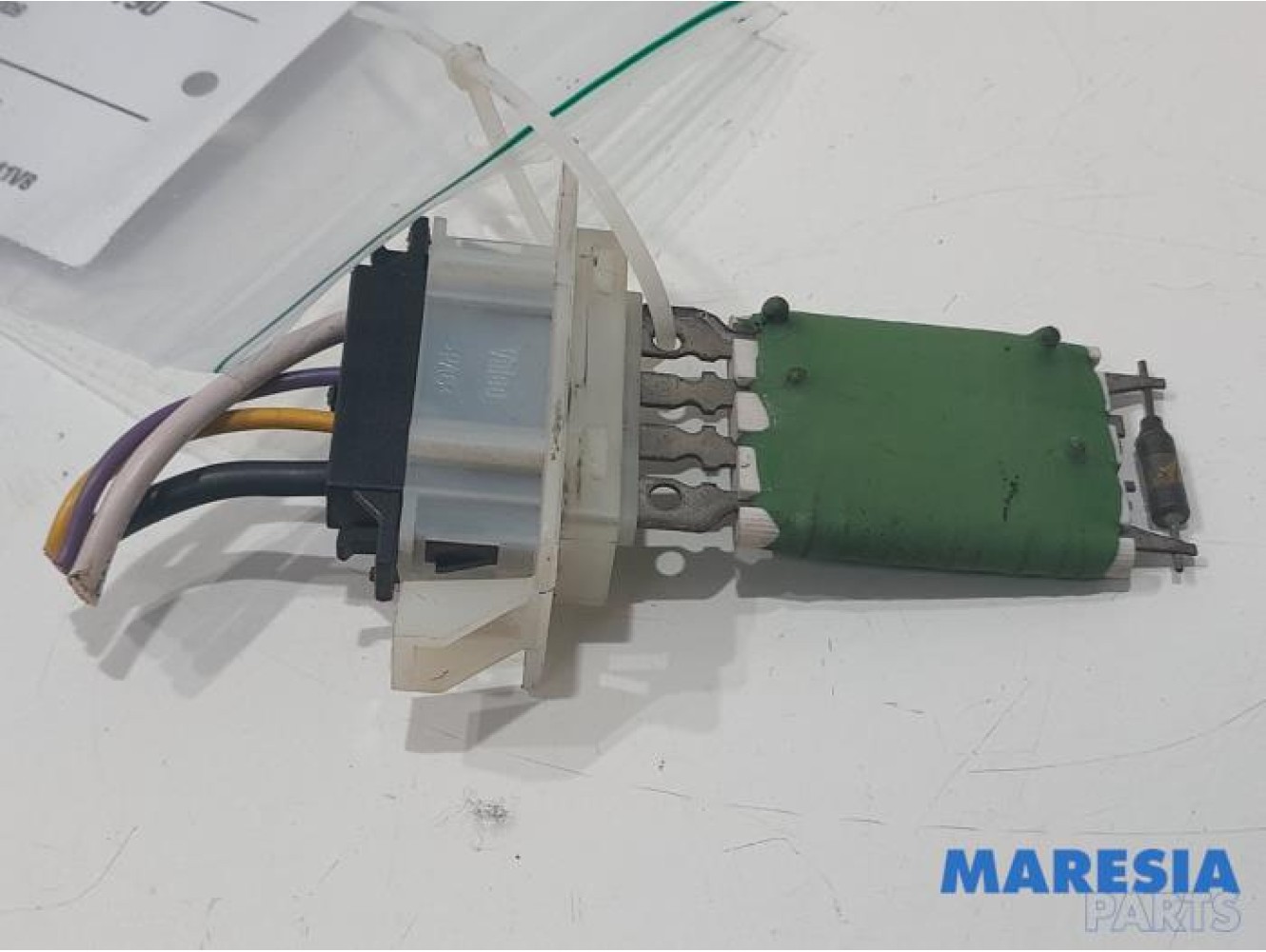 Peugeot - 207 - Heater resistor