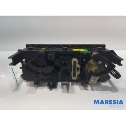Peugeot - 207 - Panneau de commandes chauffage