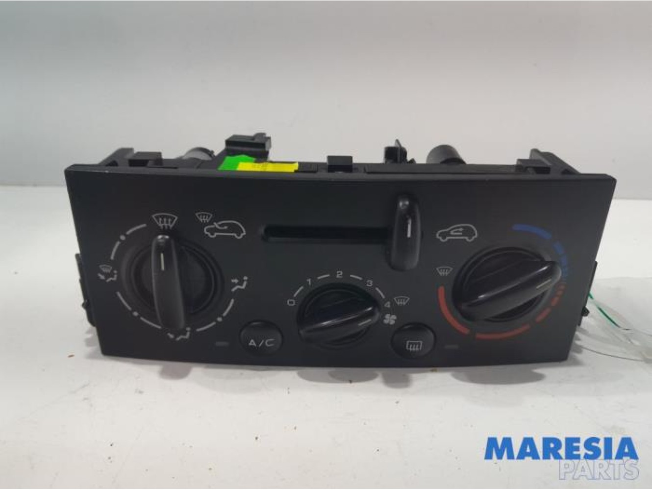 Peugeot - 207 - Panneau de commandes chauffage