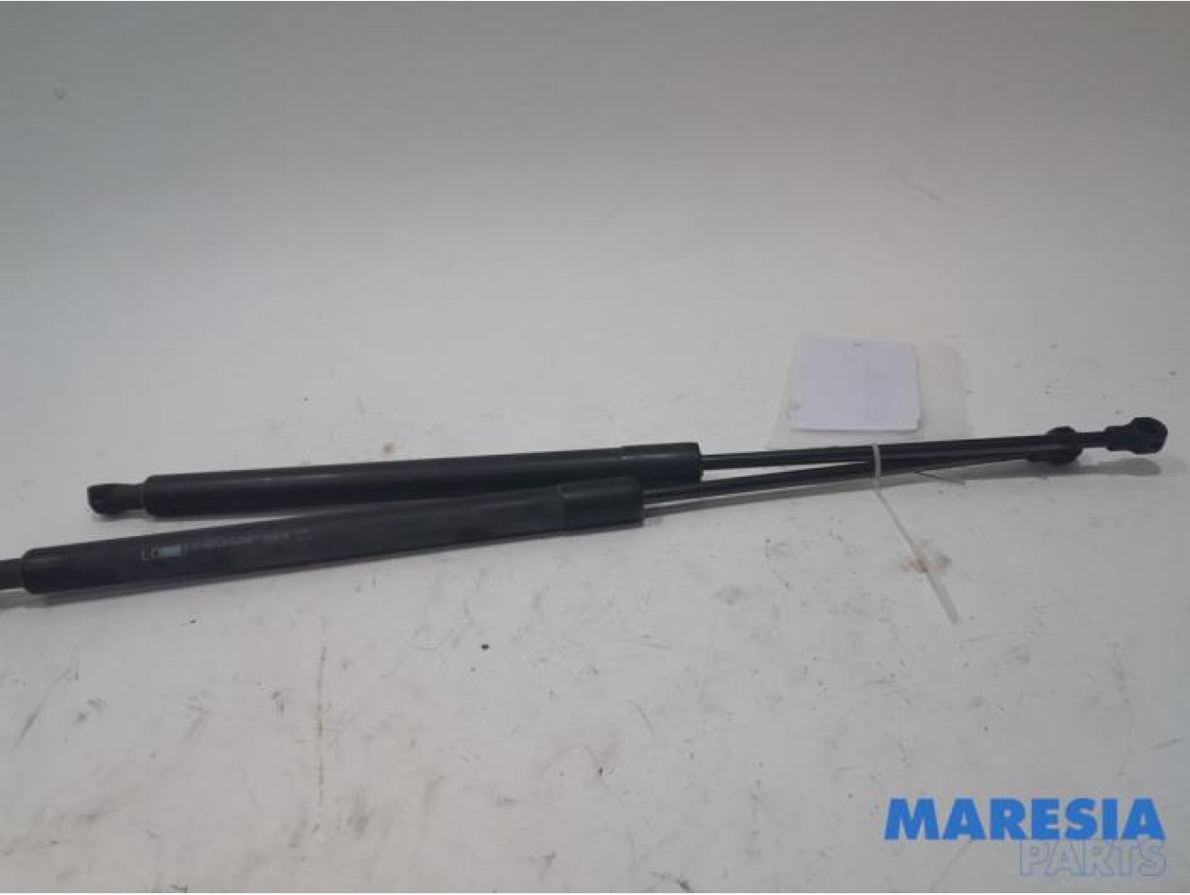 Peugeot - 207 - Set of tailgate gas struts