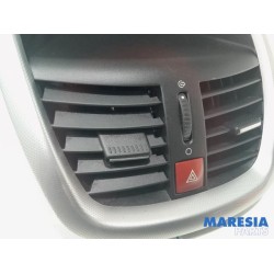 Peugeot - 207 - Display Interieur