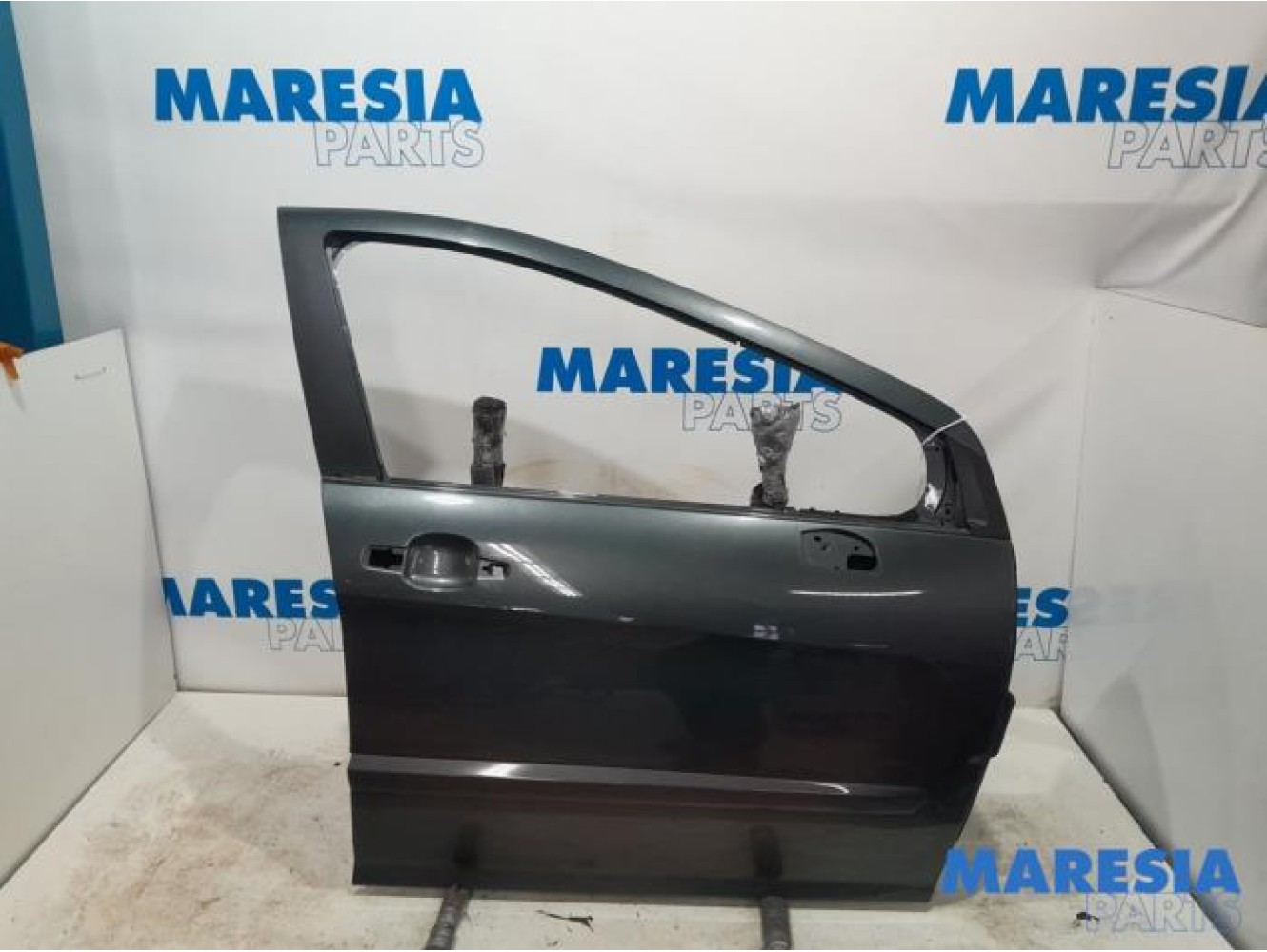 Peugeot - 308 - Front door 4-door, right