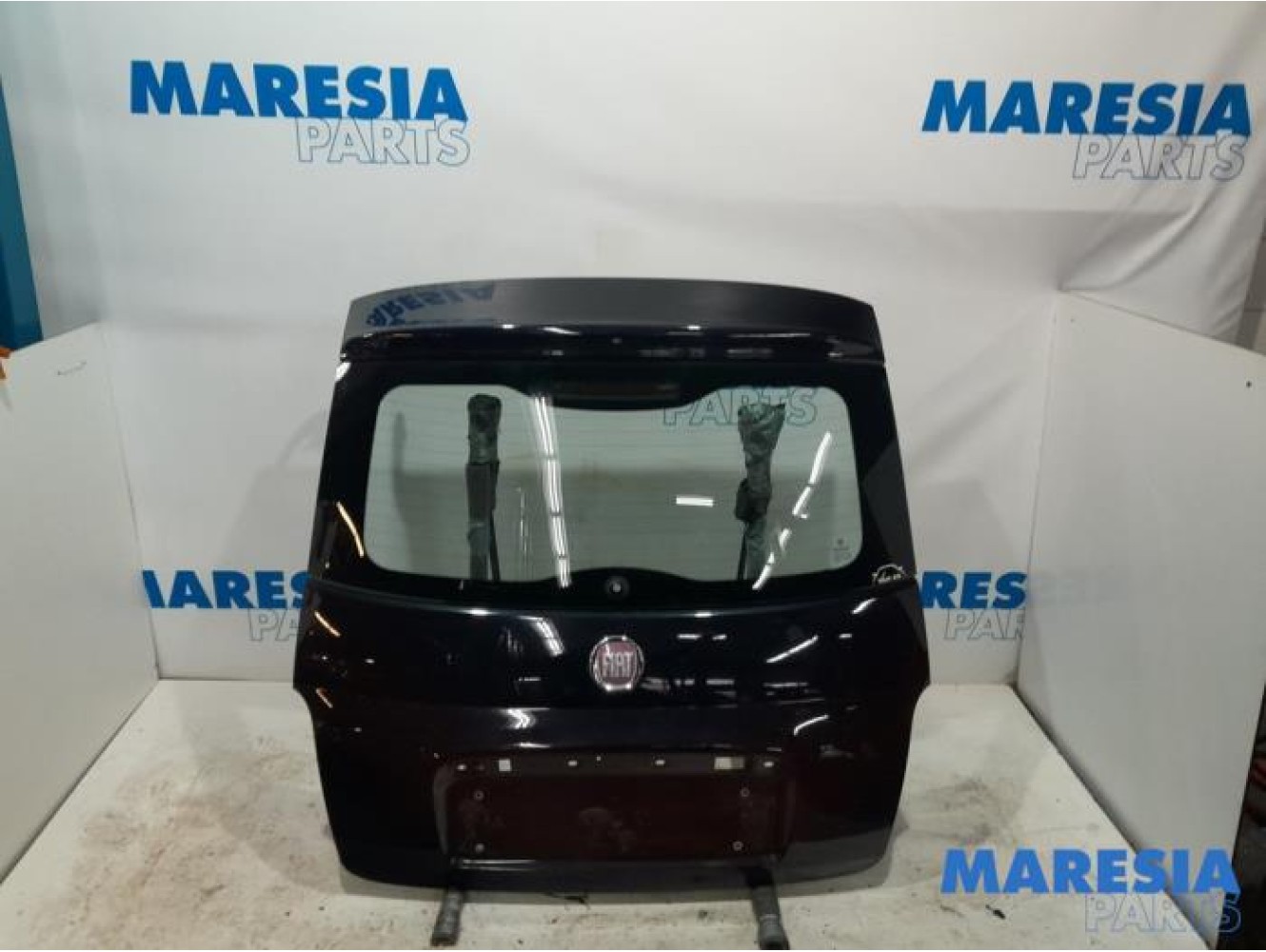 Fiat - 500 - Tailgate