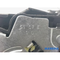 Peugeot - 207 - Front door lock mechanism 4-door, right