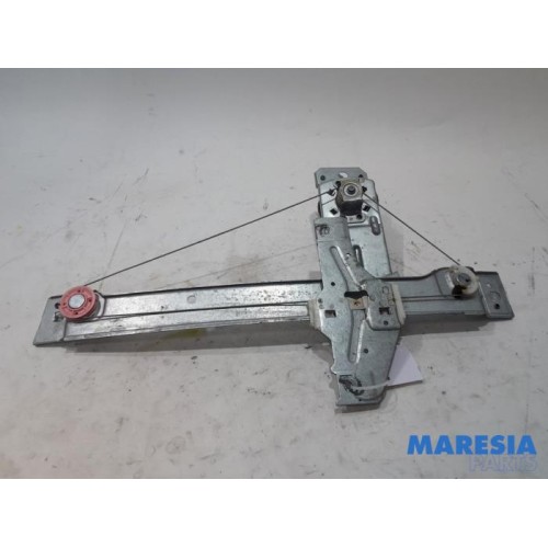 Peugeot - 207 - Rear door window mechanism 4-door, right