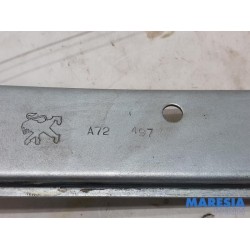 Peugeot - 207 - Ruitmechaniek 4Deurs links-achter