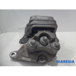 Alfa Romeo - Giulietta - Engine mount