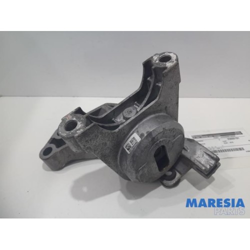 Alfa Romeo - Giulietta - Engine mount