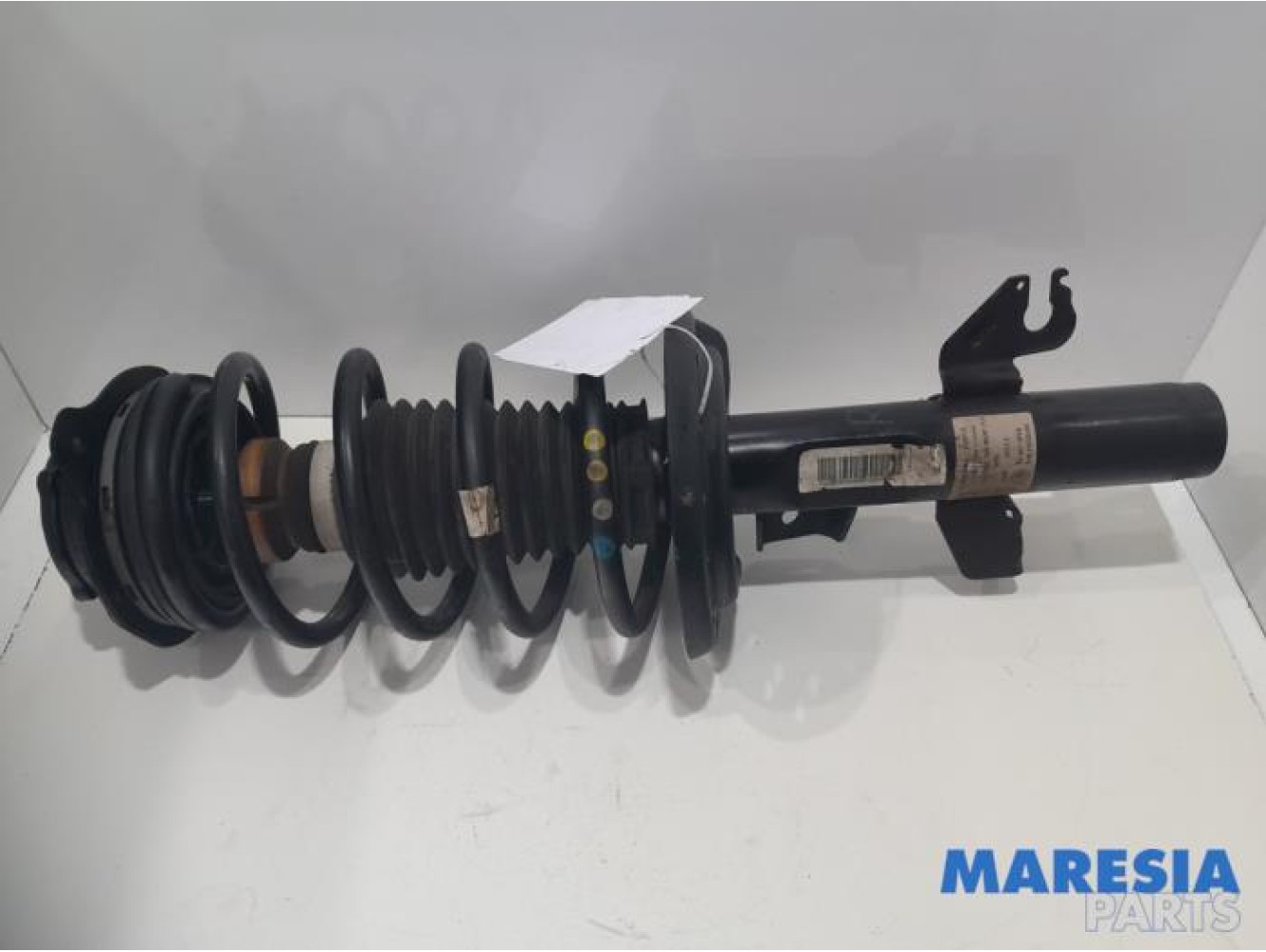Alfa Romeo - Giulietta - Front shock absorber rod, right