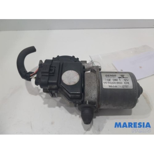 Fiat - 500 - Scheibenwischermotor vorne