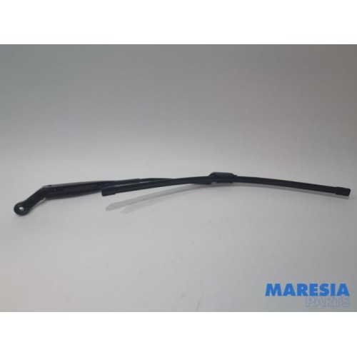 Fiat - 500 - Front wiper arm
