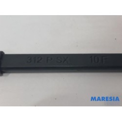 Fiat - 500 - Front wiper arm