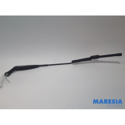 Fiat - 500 - Front wiper arm