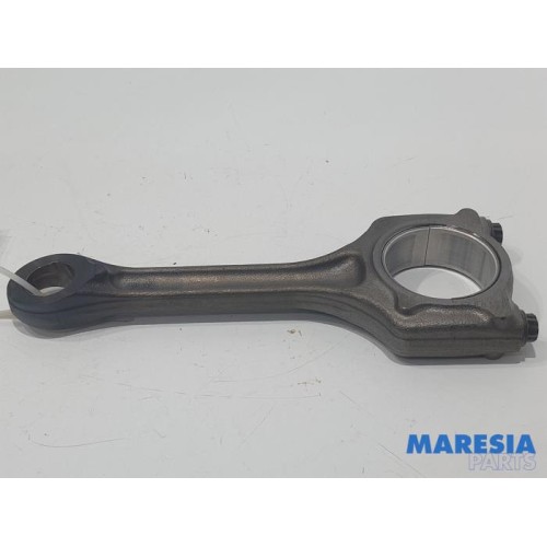Citroen - DS3 - Connecting rod