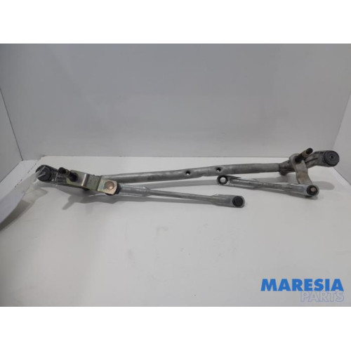 Renault - Megane - Wiper mechanism