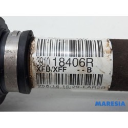 Renault - Megane - Front drive shaft, left
