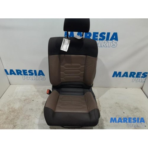Citroen - C4 Cactus - Seat, left