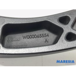 Renault - Megane - Front wiper arm