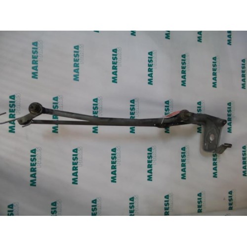 Renault - Megane - Wiper mechanism