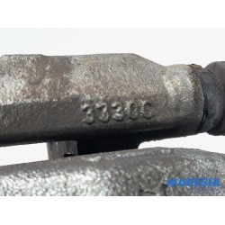 Renault - Megane - Front brake calliper, right