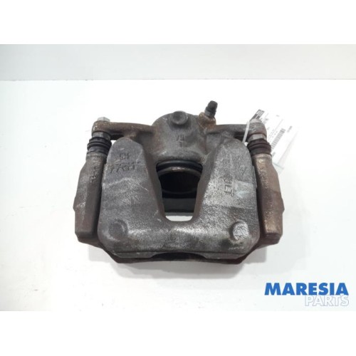 Renault - Megane - Front brake calliper, left