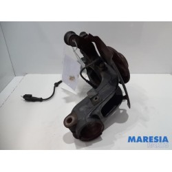 Renault - Megane - Knuckle, front left