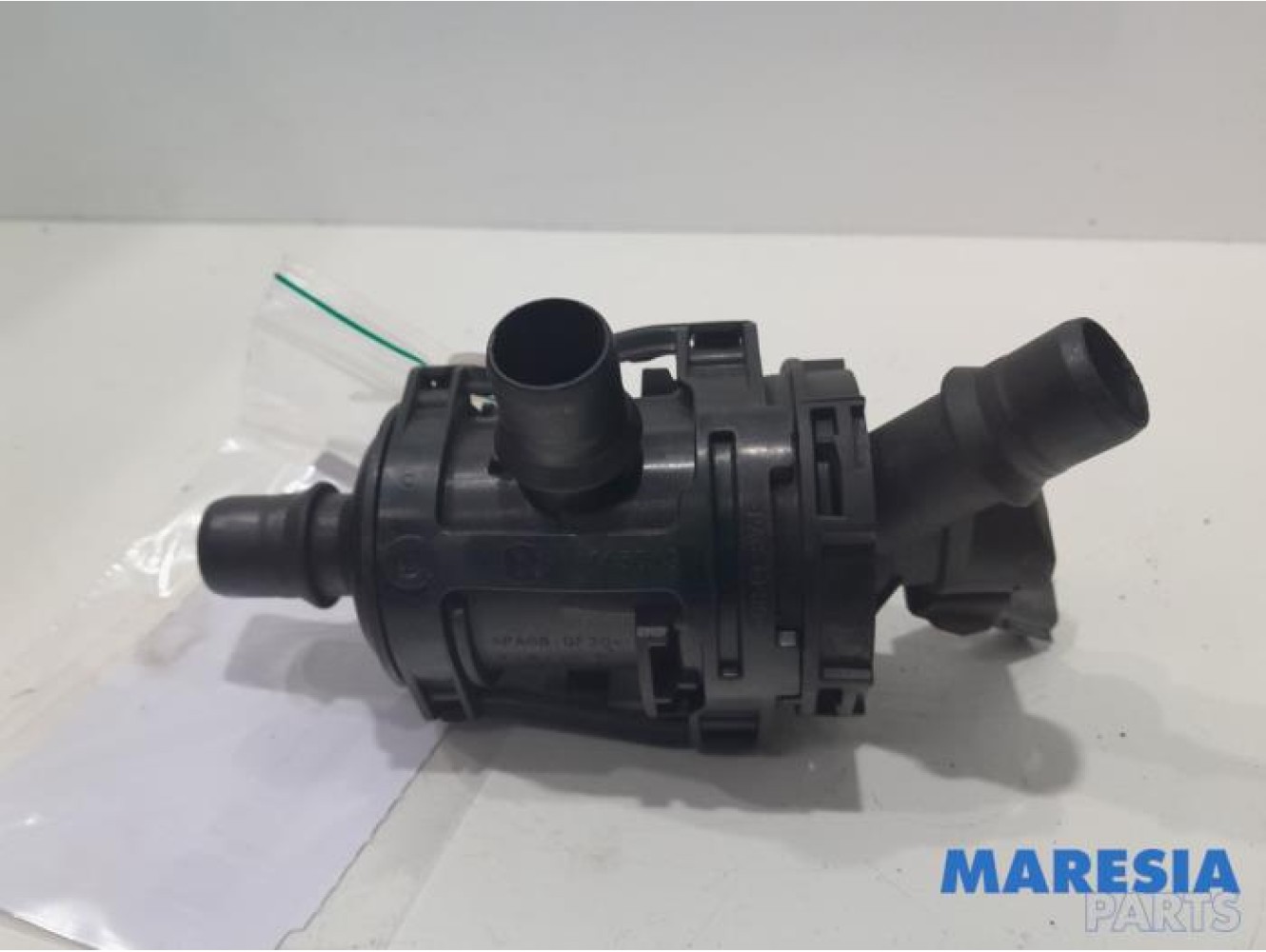 Renault - Master - Thermostat housing