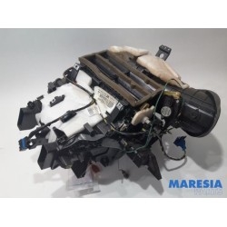 Citroen - C4 Cactus - Heater housing