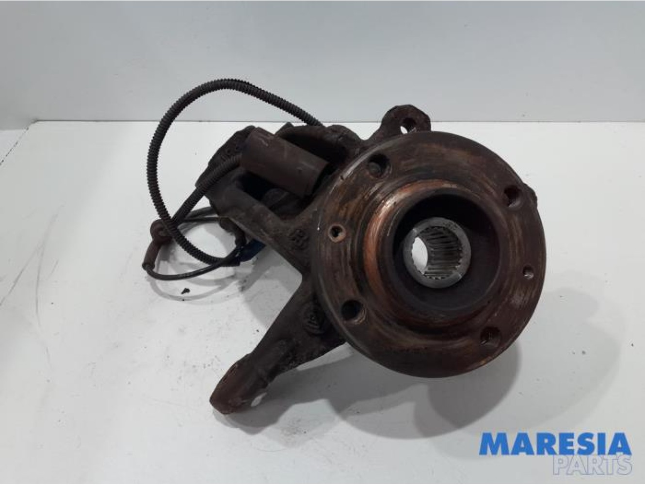 Peugeot - 207 - Knuckle, front right