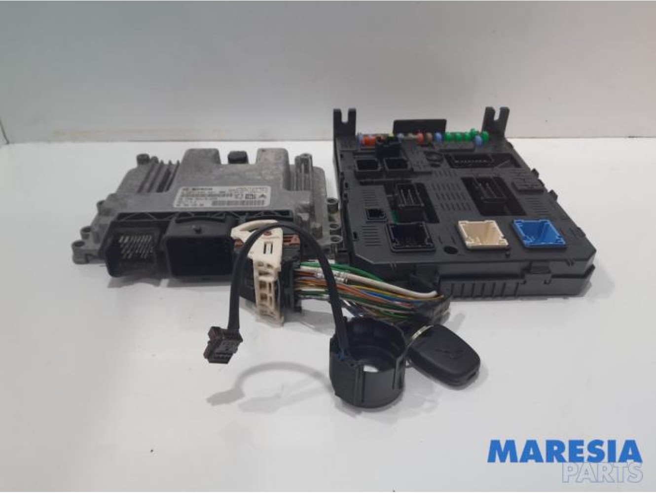 Peugeot - 5008 - Engine management computer