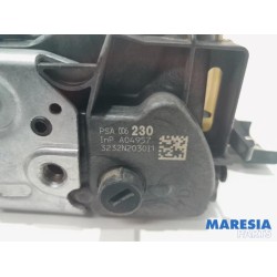 Peugeot - 5008 - Front door lock mechanism 4-door, right