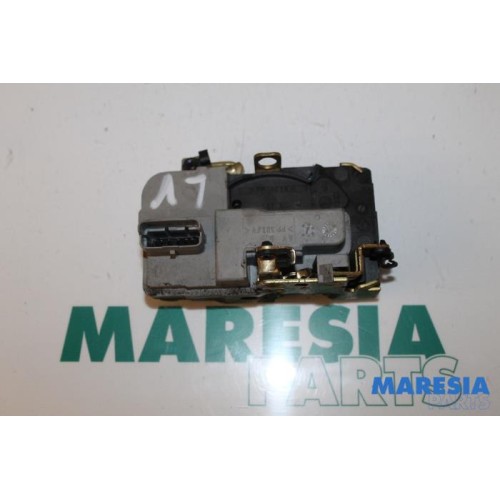 Peugeot - 206 - Door lock mechanism 4-door, front left