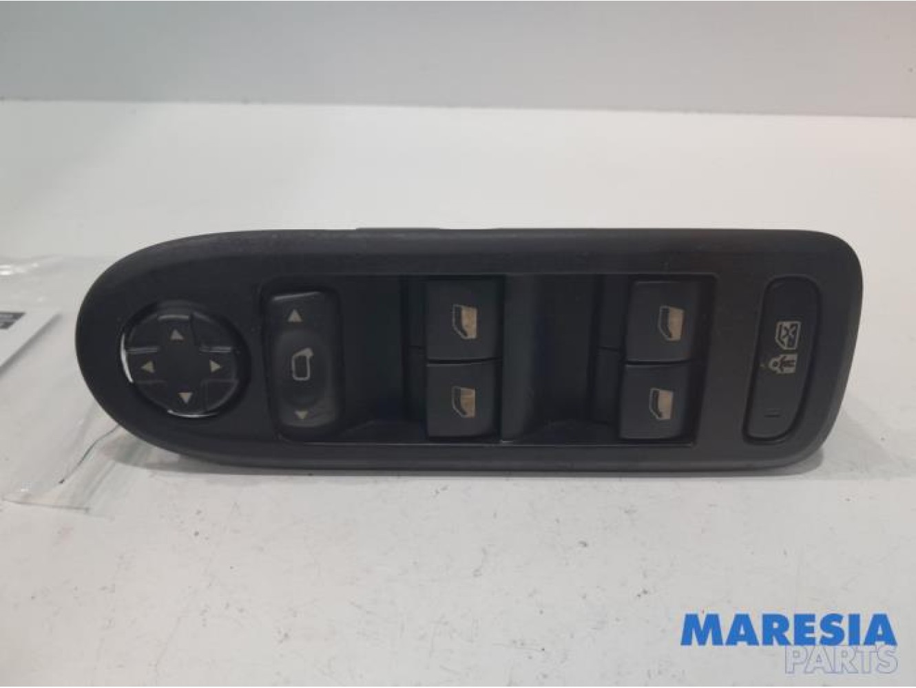 Peugeot - 308 - Multi-functional window switch