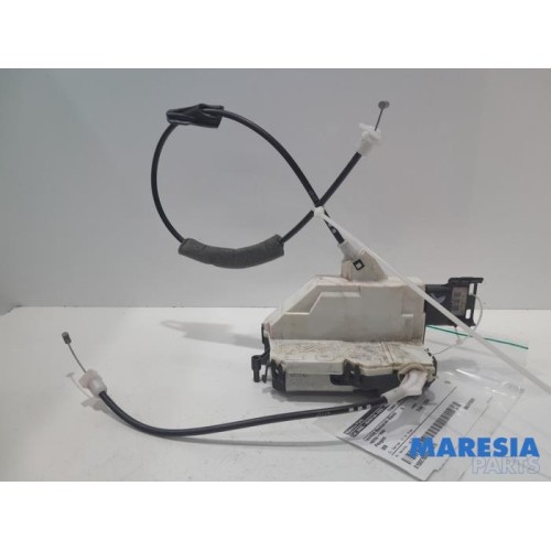 Peugeot - 308 - Front door lock mechanism 4-door, right